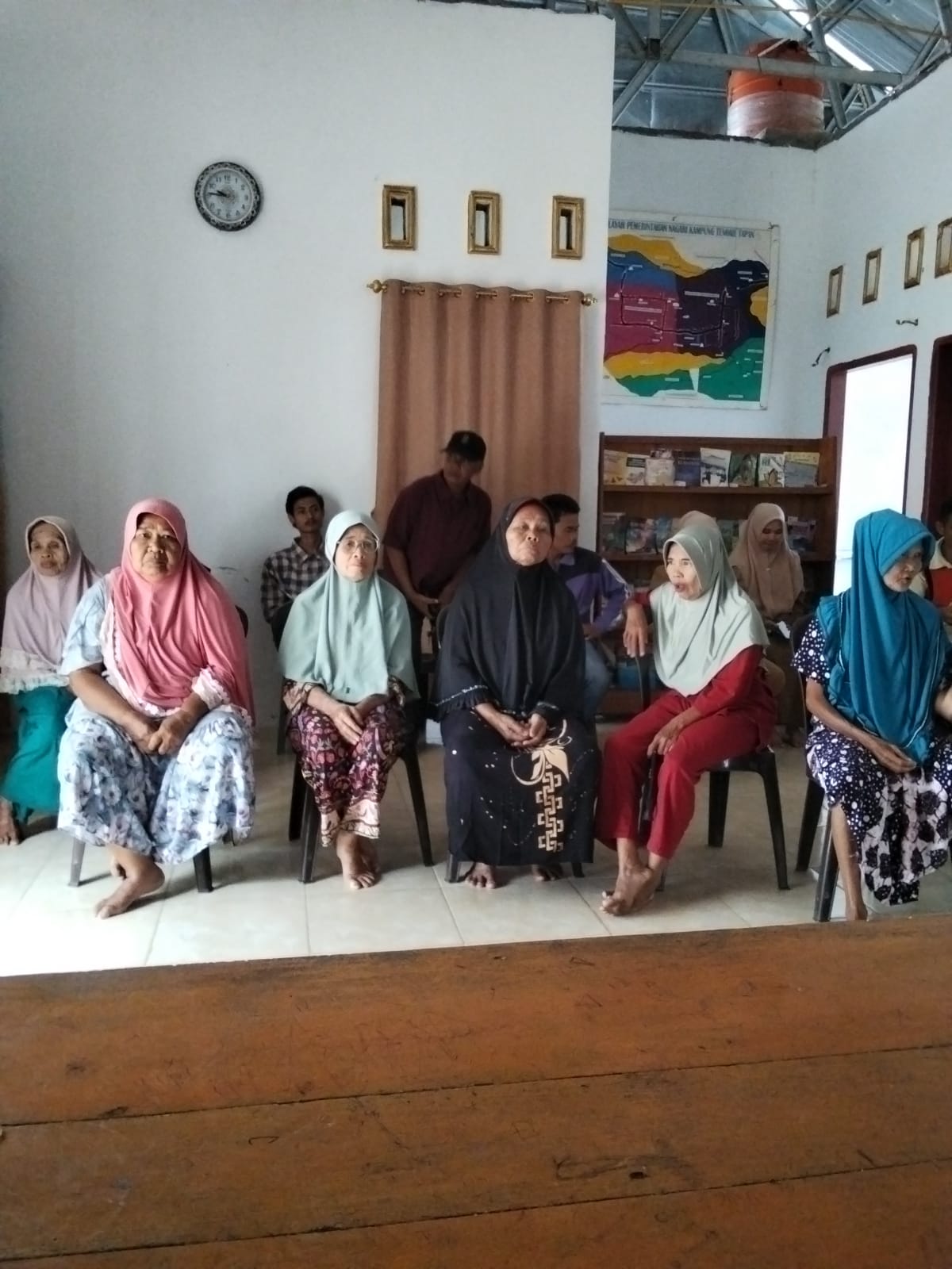 Senin 8 Desember 2025 Penyaluran Bantuan Langsung Tunai Dana Desa (BLT -DD) Nagari Kampung Tengah Ta