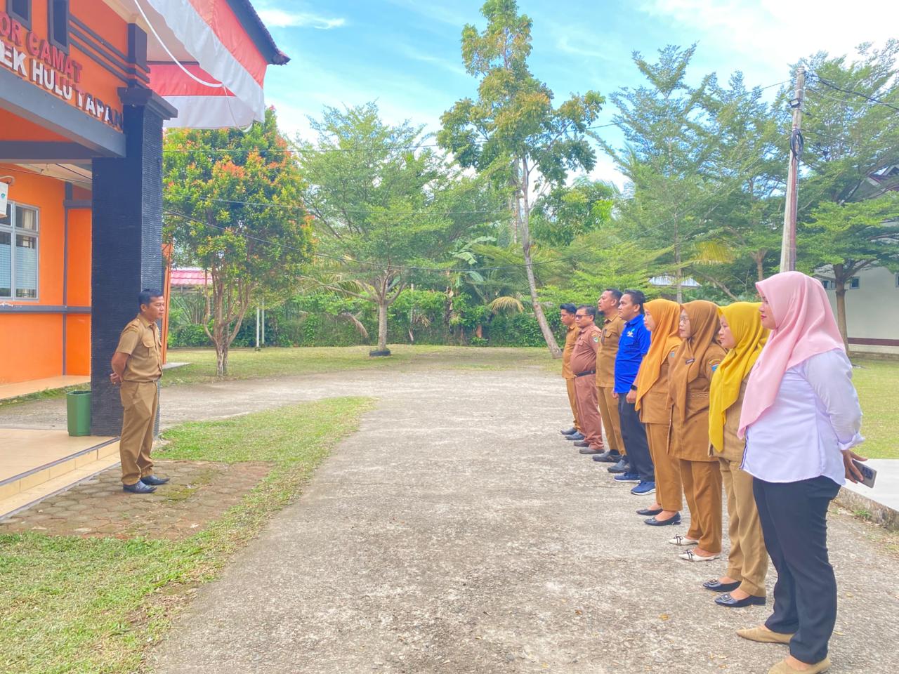 Senin 09 Februari 2026 Apel Pagi Kantor Camat Ranah Ampek Hulu Tapan