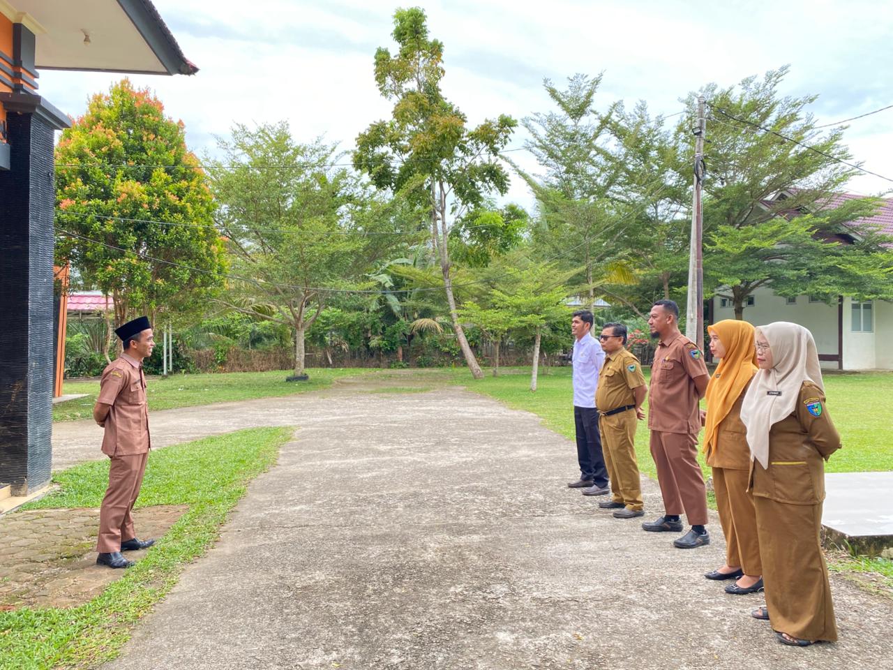 Senin 23 Februari 2026 apel Pagi Kantor Camat Ranah Ampek Hulu Tapan